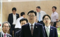 [포토]걸어나오는 대표단