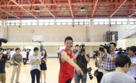 '꿀밤 훈계' 이현호 선수, 중학생들과 농구하던 날