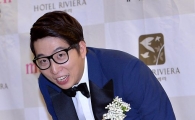 [포토]예의바른 정범균, 인사하기 바쁘네!