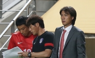 [포토] 홍명보 감독 '염기훈을 넣어보자'