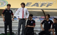 [포토] 홍명보 '국가대표팀 감독 데뷔전 아쉽네'