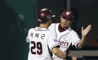 [포토] 염경엽 감독 '주장이 최고'