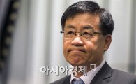 홍기택 산은 회장 "9월22일 靑 서별관회의 참석"