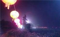 [포토]무안연꽃축제, 화려한 연등으로 길 밝혀