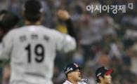 [포토] 홍성흔 '다시 기회를 만들었어'
