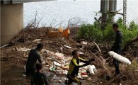 한전, 폭우·폭염 피해 지역서 봉사 '구슬땀'
