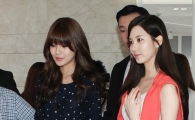 [포토]수영-서현, 감출 수 없는 각선미