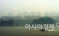 [포토]안개 낀 한강, 수상스키 즐기는 시민