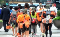 [포토]걷고 또 걷고 