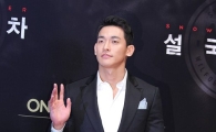 [포토]정석원, 모델 뺨치는 훤칠한 기럭지