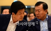 [포토]심각한 한재권 개성공단 입주기업 공동대표