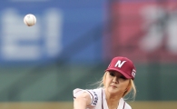 [포토] 성수진 '파워풀 시구'