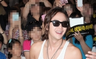 [포토]장근석 등장에 김포공항 '흔들'