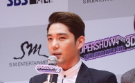 [포토]강인, 다이어트로 날렵해진 '브이라인'
