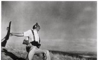 카파 탄생 100주년, '첫 종군기자'의 앵글을 만나다