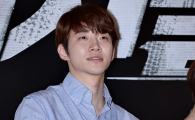 [포토]2PM 준호, 이벤트 당첨자는 누구?