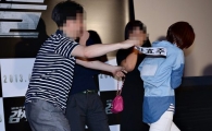 [포토]한효주, 선물은 런닝맨 셔츠~ 이름표를 떼야 제 맛!