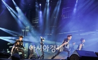 [포토]인피니트, 손짓 한번에 뜨거운 함성이~