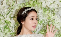 [포토]이민정 '결혼 반지 예쁘죠?'