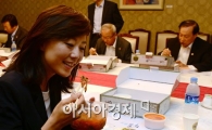 [포토]무더위, 시원한 물회로 