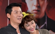 [포토]변정수의 과감한 애정표현에 깜짝 놀란 이현우