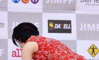 [포토]'제9회 제천국제음악영화제' 이엘, 레드카펫에서 꽈당!