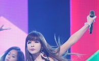 [포토]박봄, 파워풀한 안무도 '문제없어!'
