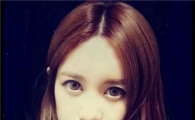 티아라 큐리, 단발머리 변신… '깜찍 셀카' 눈길