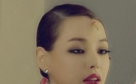 이하늬 분장 수정, 붉은 립스틱 짙은 눈화장 '고혹적 섹시미'