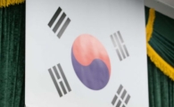 [포토]감사원가 부르는 양건 감사원장