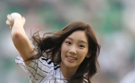 [포토] 소녀시대 태연 '엄청난 낙차의 폭포수 시구'