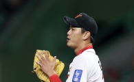 [포토] 김광현 '멋진 수비에 박수를 보내요 짝짝짝'
