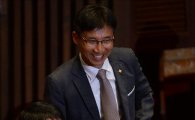 [포토]국회 본회의장 출석한 이석기 의원