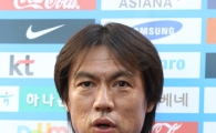 [포토] 질문에 답하는 홍명보 감독