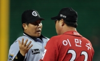 [포토] 이만수 감독 '우리 소중한 정이를'
