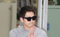 [포토]비, '시크한 손인사'