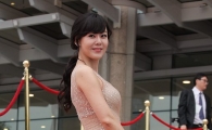 [포토]김윤진, 누드톤 드레스로 우아하게~