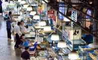 [포토]한산한 노량진 수산시장, 일본 수산물 수입 전면 금지