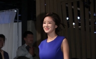 [포토]NS윤지, 블루 원피스로 드러낸 '매끈한 각선미'
