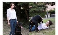 이다희, 맹견과 놀이 삼매경 빠져 '청순미 폴폴'