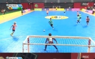 '아육대' 윤두준·이기광 '만점 활약'…풋살 D팀 결승 진출  