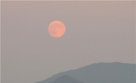 [포토]광주시가지 밝히는 '수퍼 보름달'