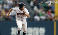 [포토] 정수빈 '홈으로 달린다'