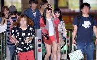 [포토]팬들에게 둘러싸인 티아라 효민