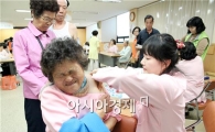 어르신들 독감 예방접종으로 건강지키세요