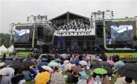 진에어 '하늘 살리기' 페스티벌 2천여명 "북적"
