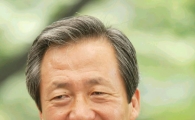정몽준, 태풍 피해 필리핀에 10만 달러 전달 