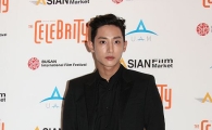 [포토]이수혁 '시크한 블랙'