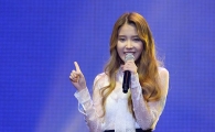 [포토]아이유, 깜찍하게~