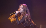 [포토]아이유 '섹시웨이브'